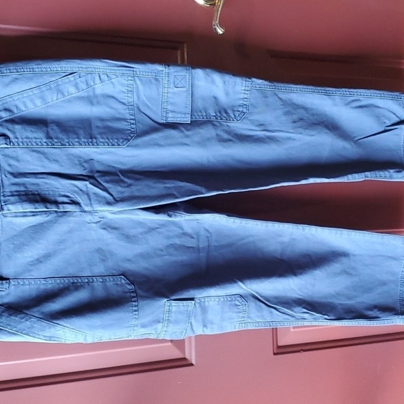 Eddie Bauer blue 6 pocket 98% cotton crop. Specially dyed size 10 - Picture 2 of 12